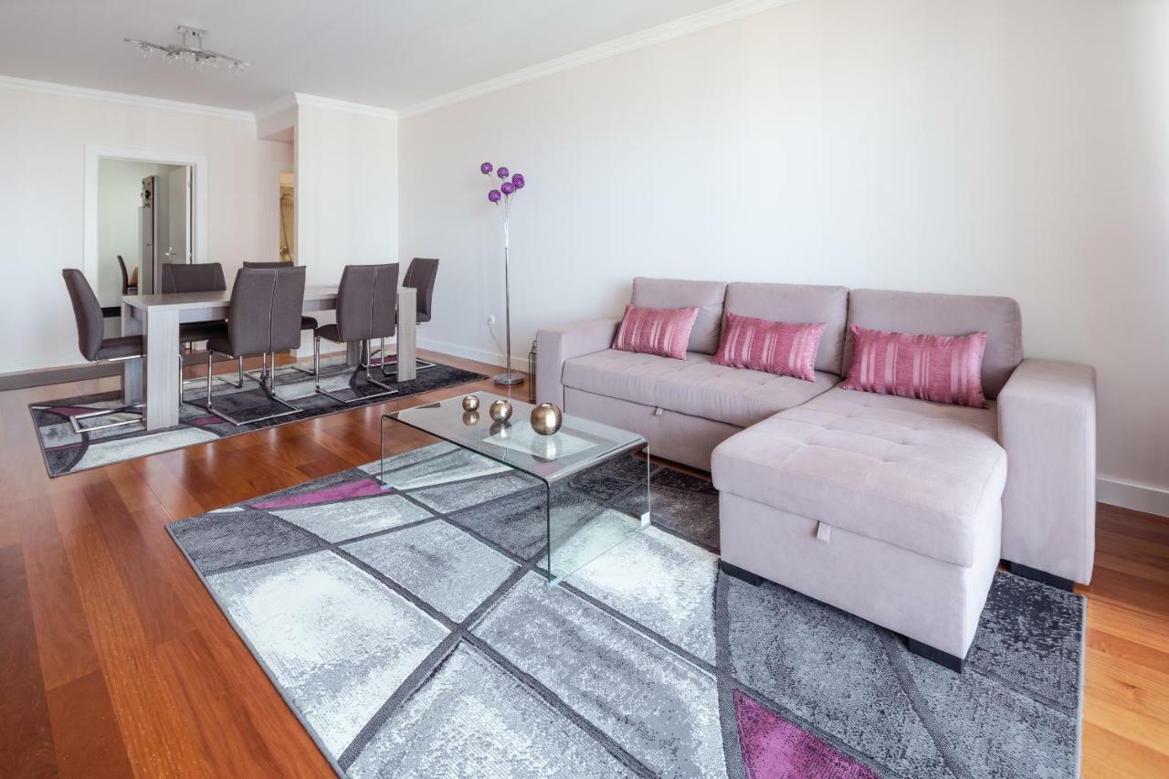 Elegant Apartment With Sea Views By Trip2Portugal Φουνκάλ Εξωτερικό φωτογραφία